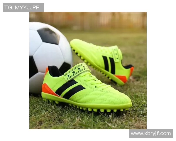 球星足球鞋与普通鞋带的功能区别及其对比赛表现的影响分析